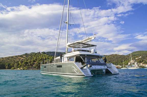 Image of ALYSSA yacht #16