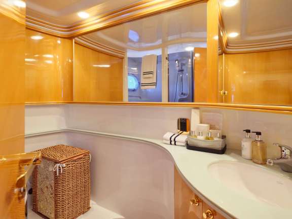 Image of LADY L yacht #7