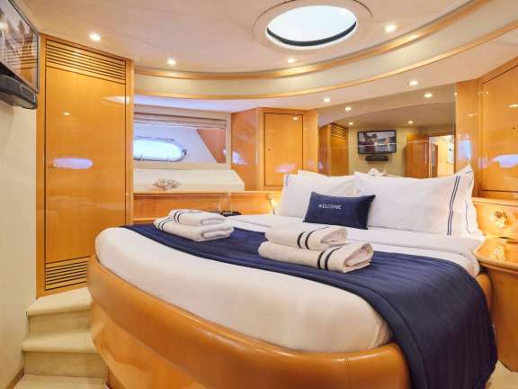 Image of LADY L yacht #8