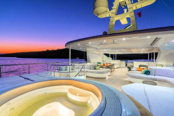 Image of IMMERSIVE yacht #14