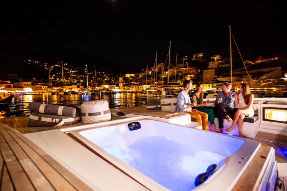 Cockpit seating/dining area