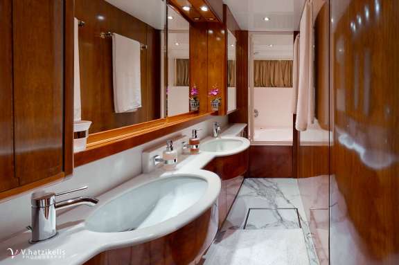 Image of NATASSA yacht #8