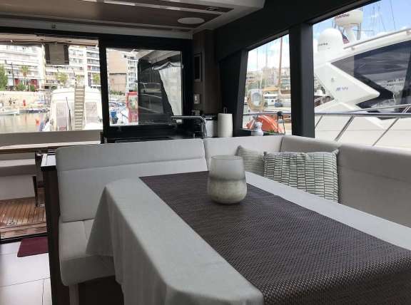 Image of Sealine C430 yacht #10