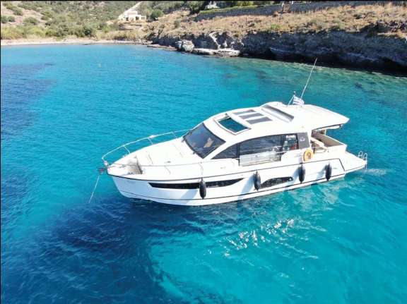 Image of Sealine C430 yacht #13