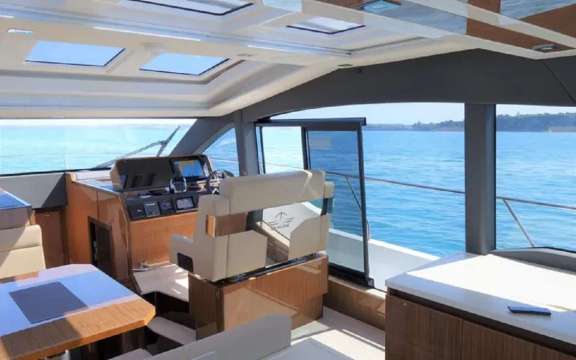 Image of Sealine C430 yacht #5