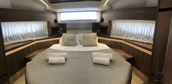 Image of Sealine C430 yacht #6