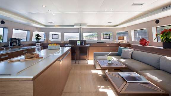 Image of PHANTOM yacht #2