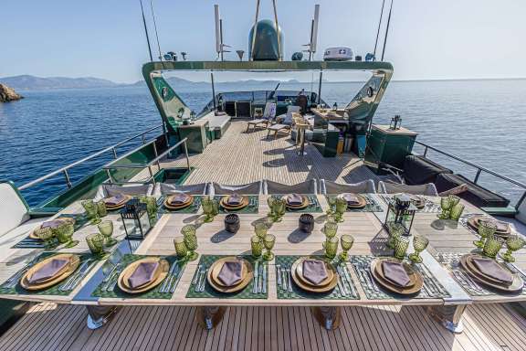 Image of CAN’T REMEMBER yacht #14