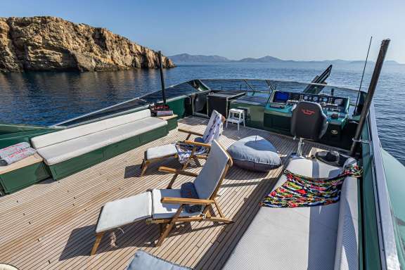 Image of CAN’T REMEMBER yacht #15