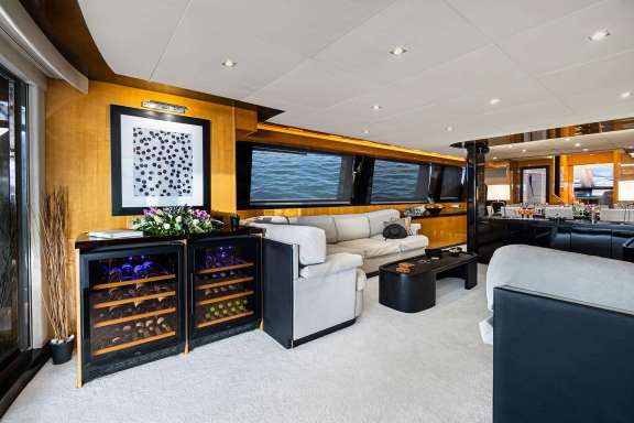 Image of CAN’T REMEMBER yacht #3