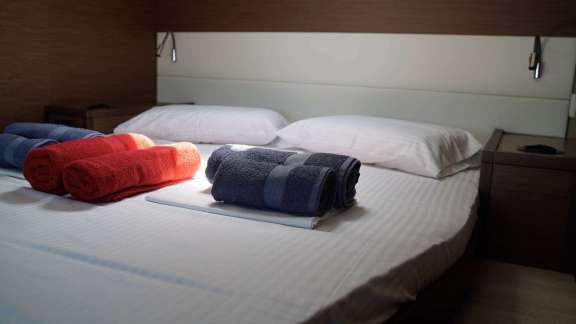 Image of Blue Velvet yacht #6