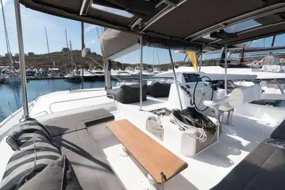 Image of Blue Horizon yacht #18