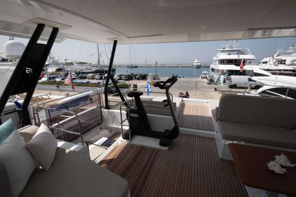 Fore deck sun bathing beds