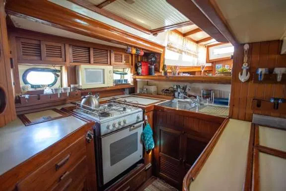 Fully equipped galley