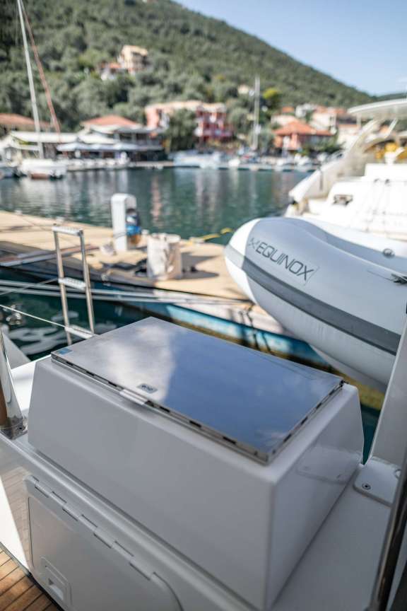 Image of EQUINOX yacht #11