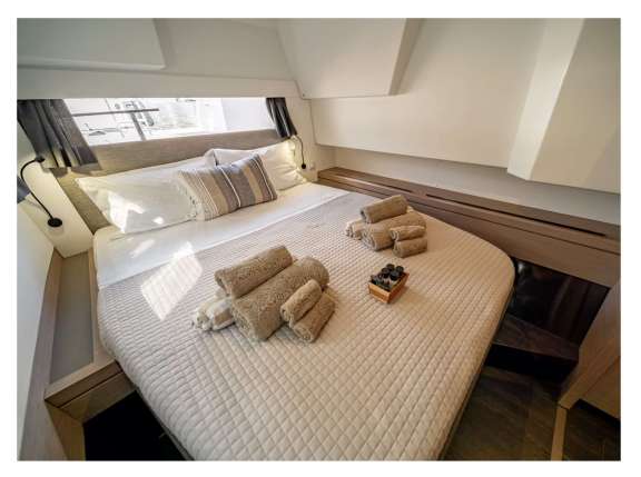 Image of EQUINOX yacht #16