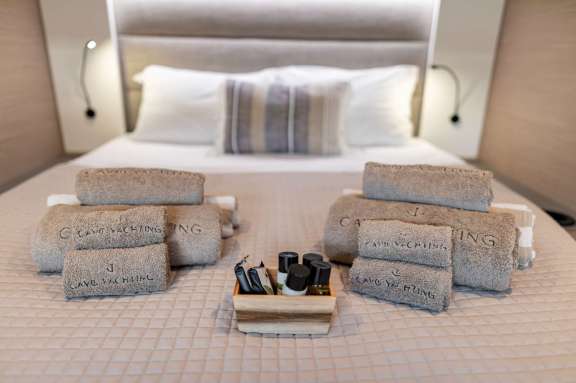 Image of EQUINOX yacht #7