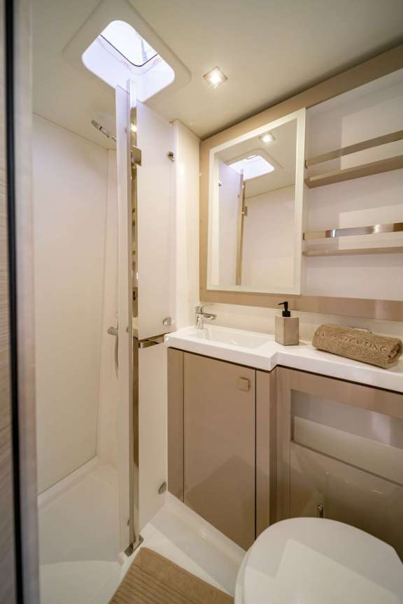 Image of EQUINOX yacht #9