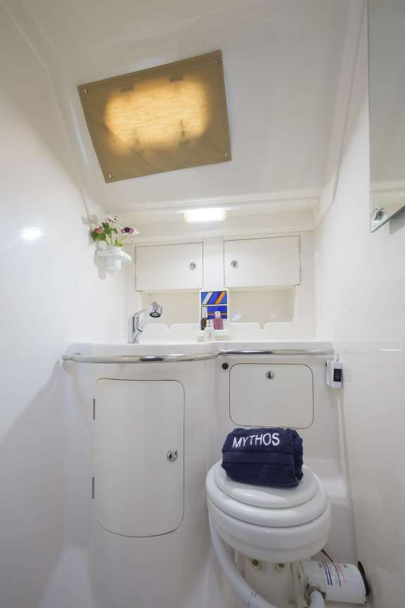 Image of MYTHOS yacht #12