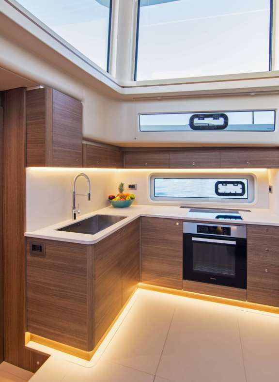 Image of Lady D yacht #14