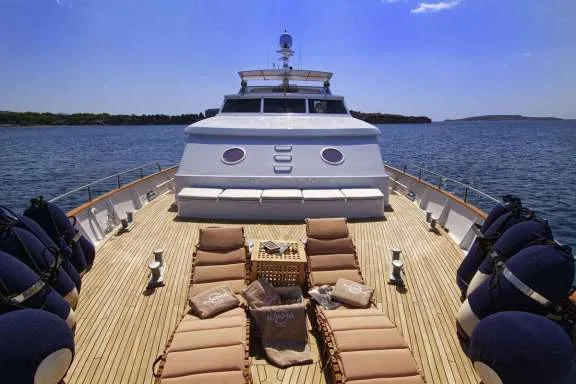 Fwd deck