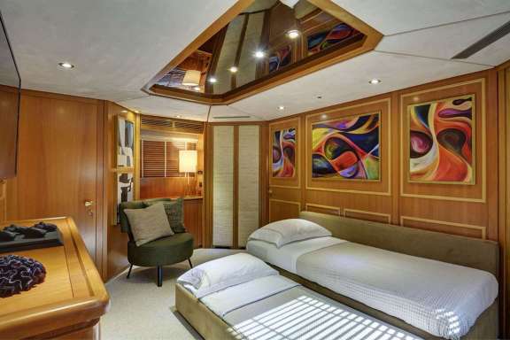 Image of KARMA yacht #19