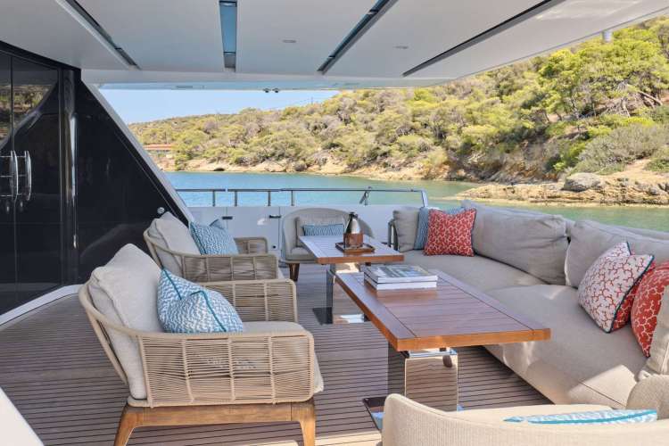 Main Deck Aft Lounge Area