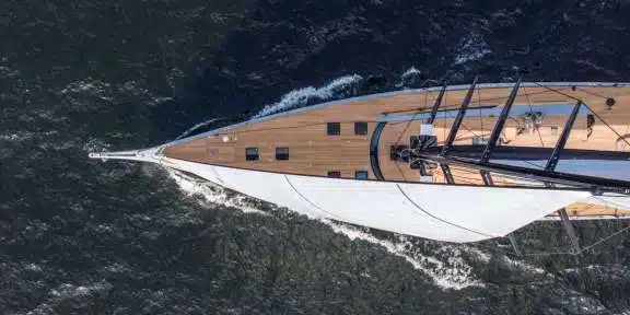 Image of PS5 PLAYSTATION yacht #5