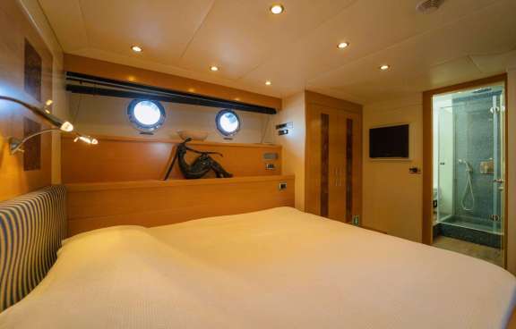 Image of TIGRA yacht #15