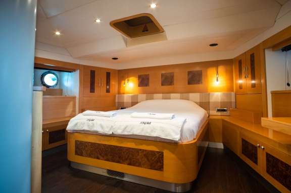 Image of TIGRA yacht #6