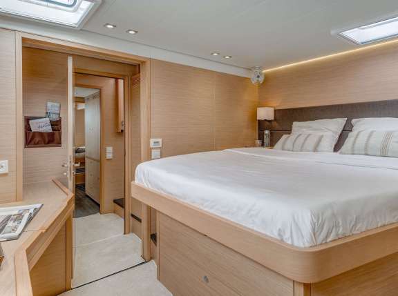 Image of AURA yacht #7