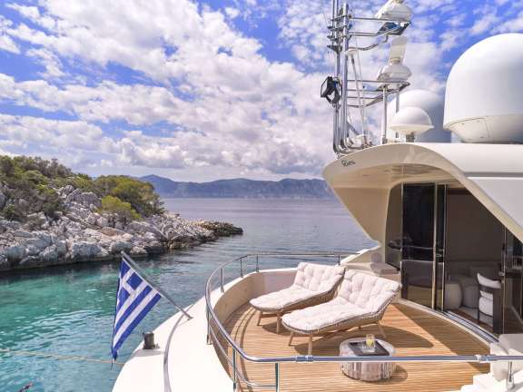 Main Deck Dining Area