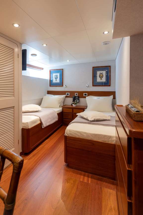 Image of TAKA yacht #8