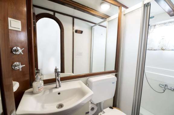 Image of STELLA QUEEN yacht #9