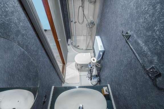 Image of ELARA 1 yacht #19