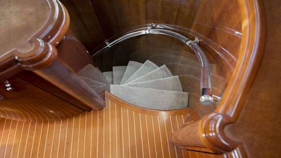 Image of Titan yacht #12