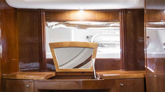 Image of Titan yacht #13