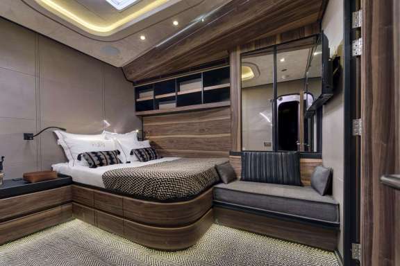 Double Cabin