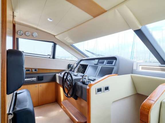 Image of FLOW yacht #5