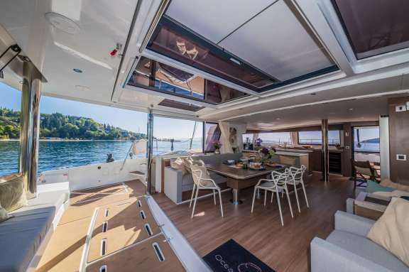 Image of OCEAN LOUNGE yacht #12