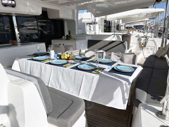 Image of MOONDANCE yacht #3