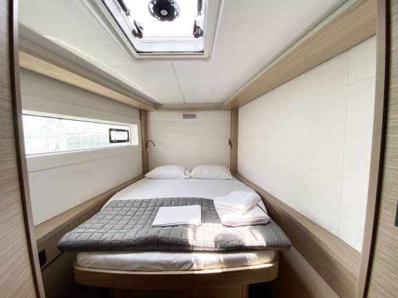 Image of MOONDANCE yacht #6