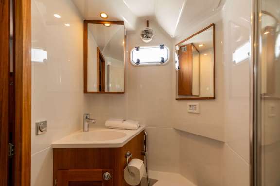 Image of PARAFRON yacht #9