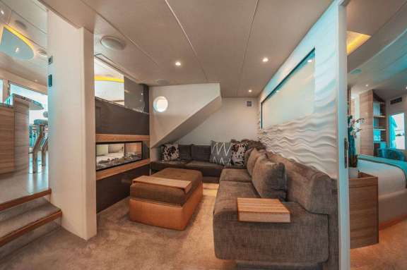 Refit 2024 - Main Saloon with open kitchen