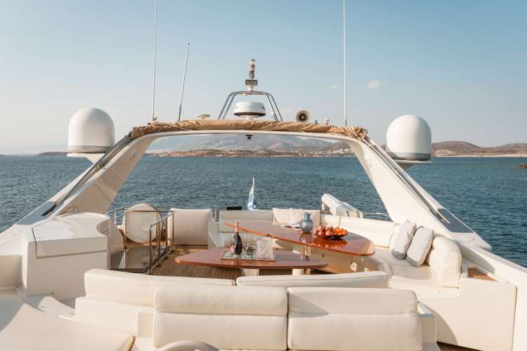 Flybridge area