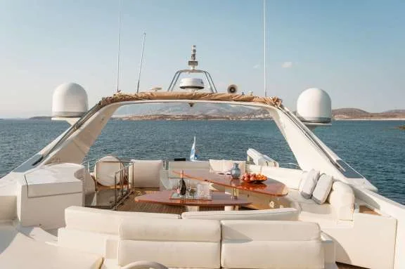 Flybridge area