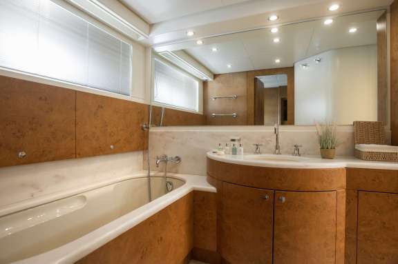 Master bath (dedicated shower also present)