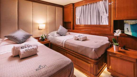 Image of ELVI yacht #11