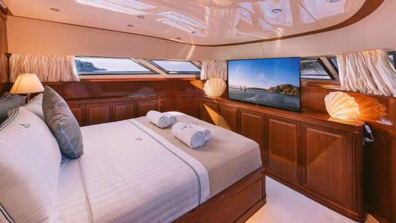 Image of ELVI yacht #8