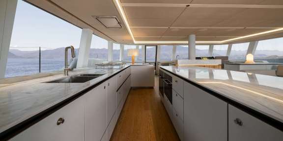 Image of APOLLO 99 yacht #5